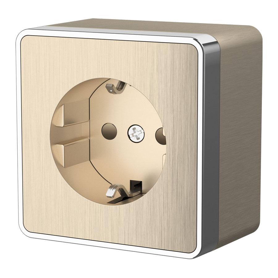 Розетка с заземлением и шторками Gallant шампань рифленый Werkel W5071110