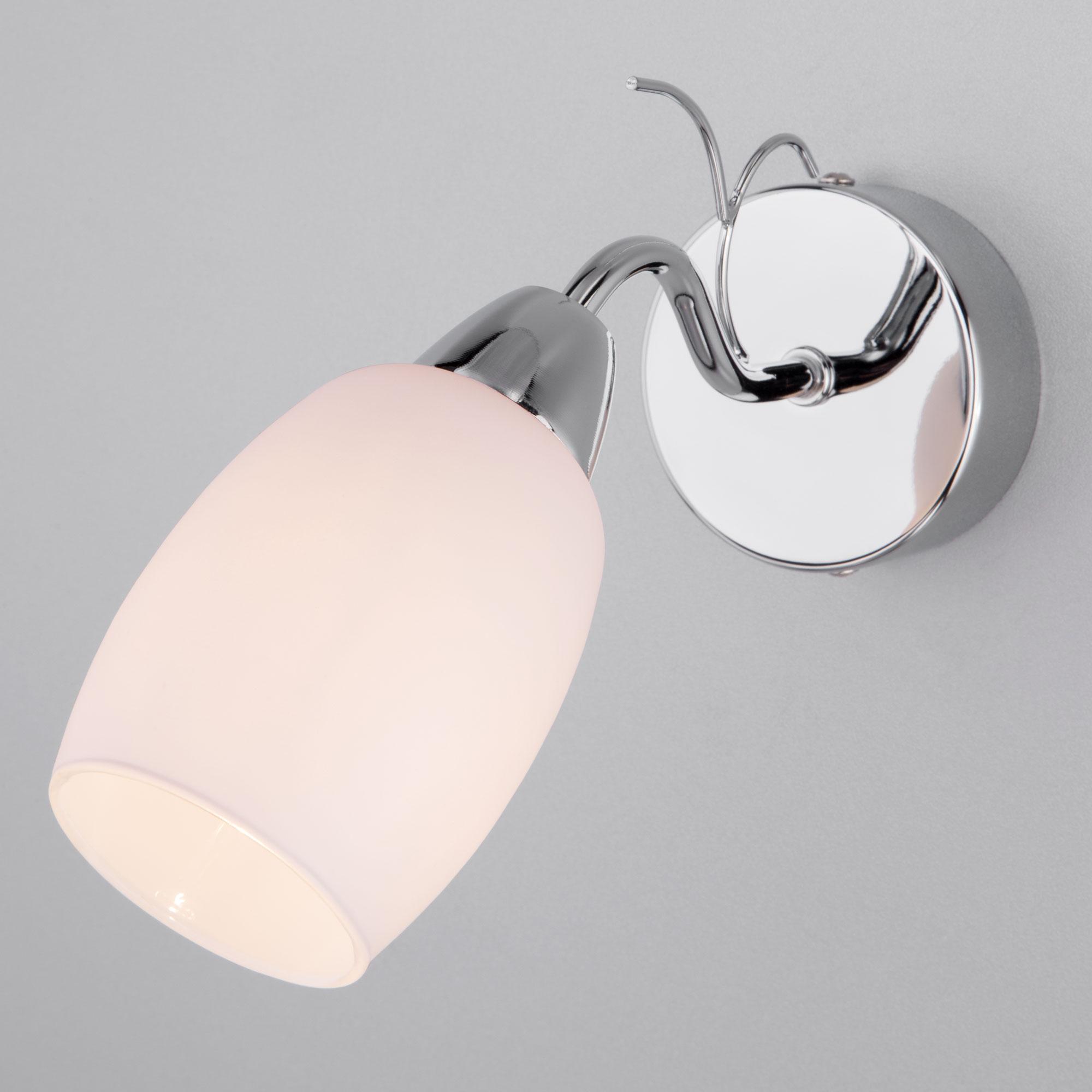 Бра со стеклянным плафоном Eurosvet 70036/1 хром