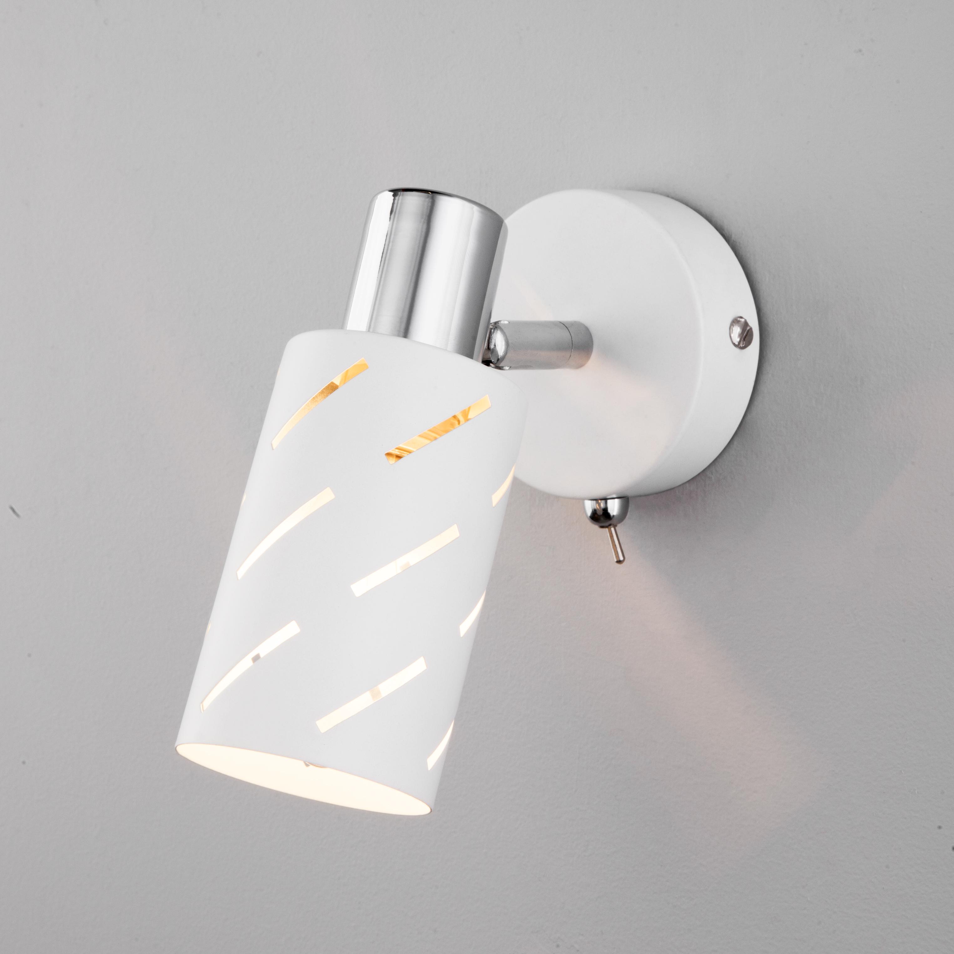 Настенный светильник с плафоном Eurosvet 20090/1 белый/хром