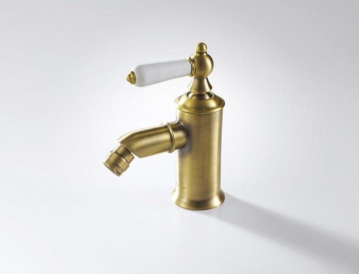 Смеситель для биде Bravat Art F375109U бронза