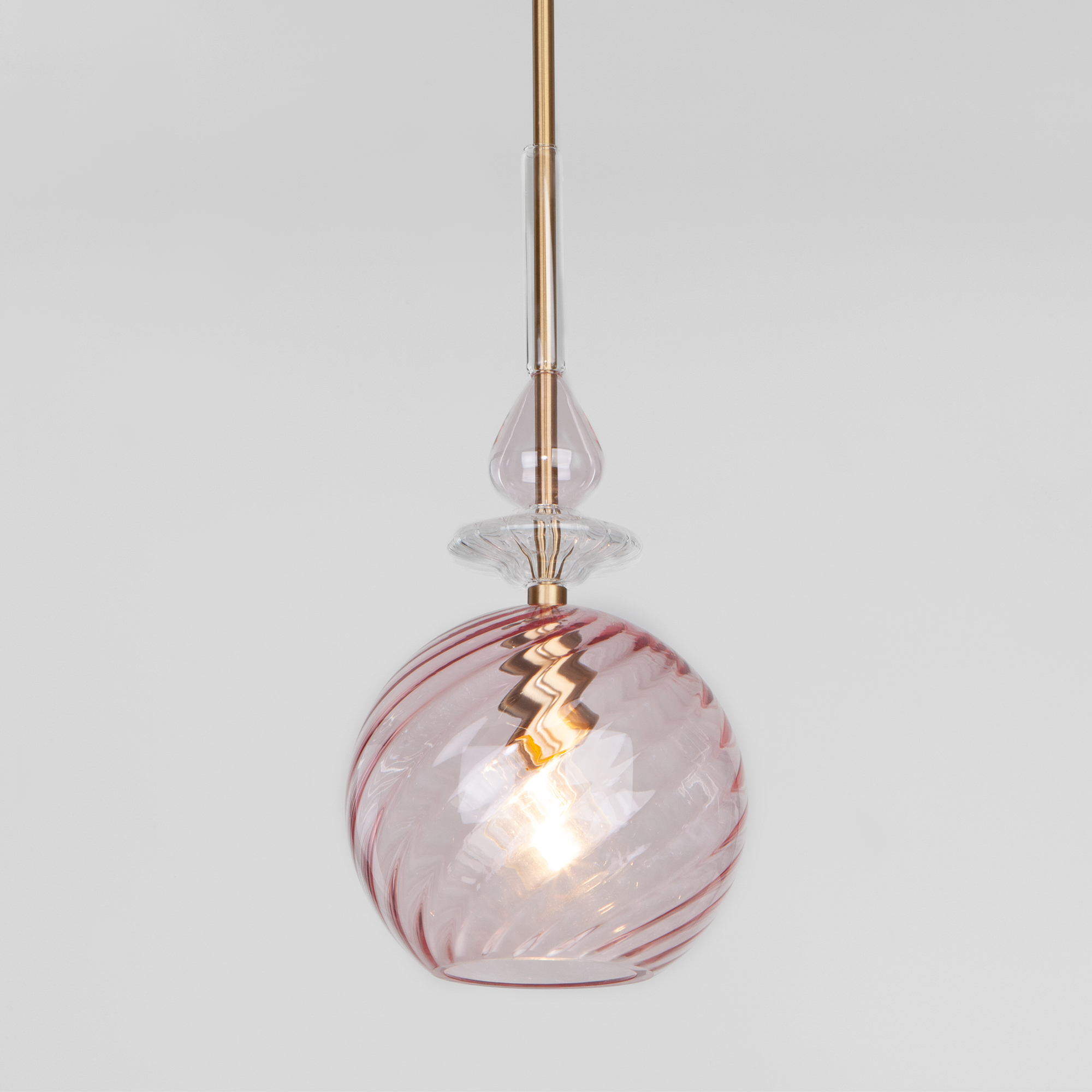 Подвесной светильник со стеклянным плафоном Eurosvet 50192/1 розовый