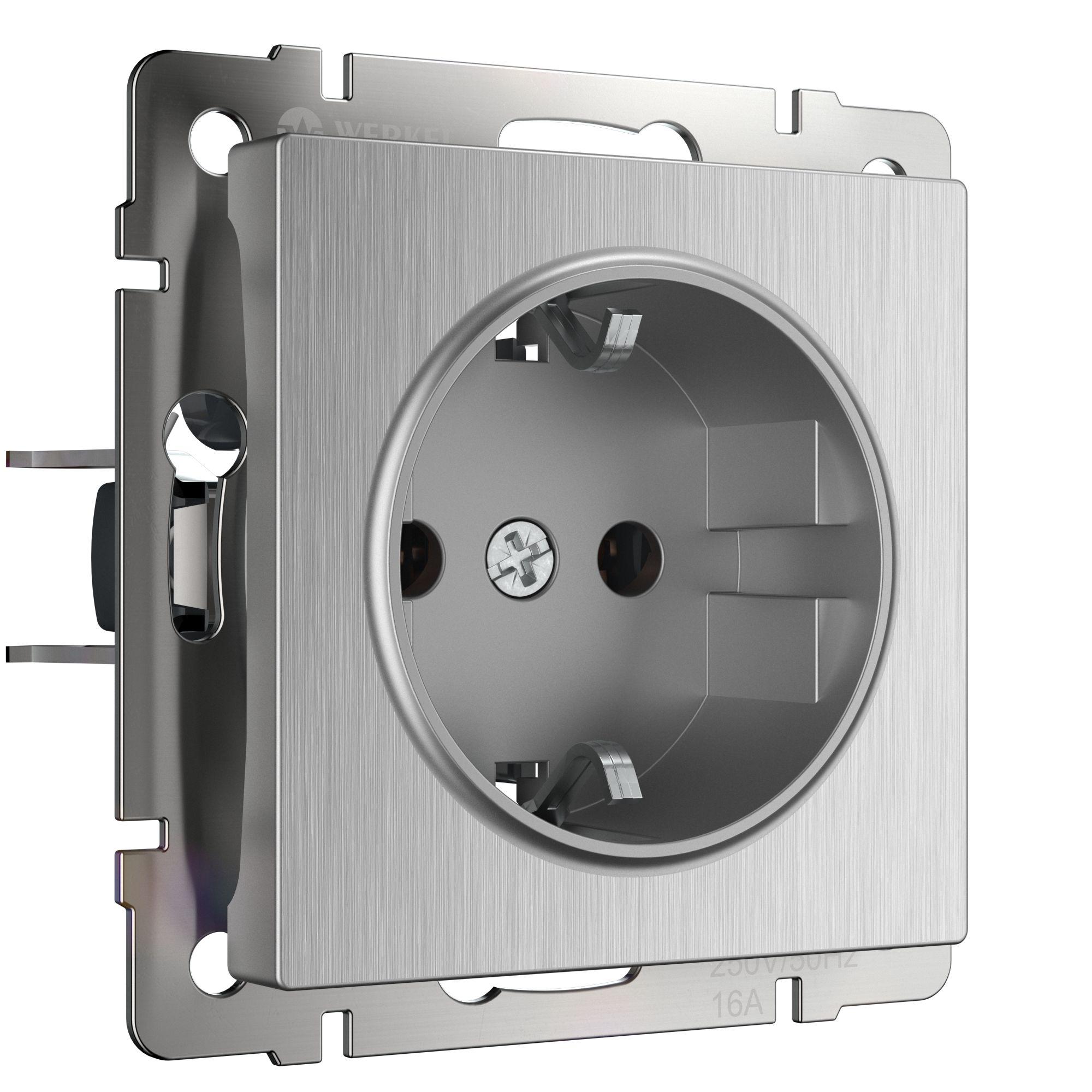 Розетка с заземлением и шторками cеребряный рифленый Werkel W1171109