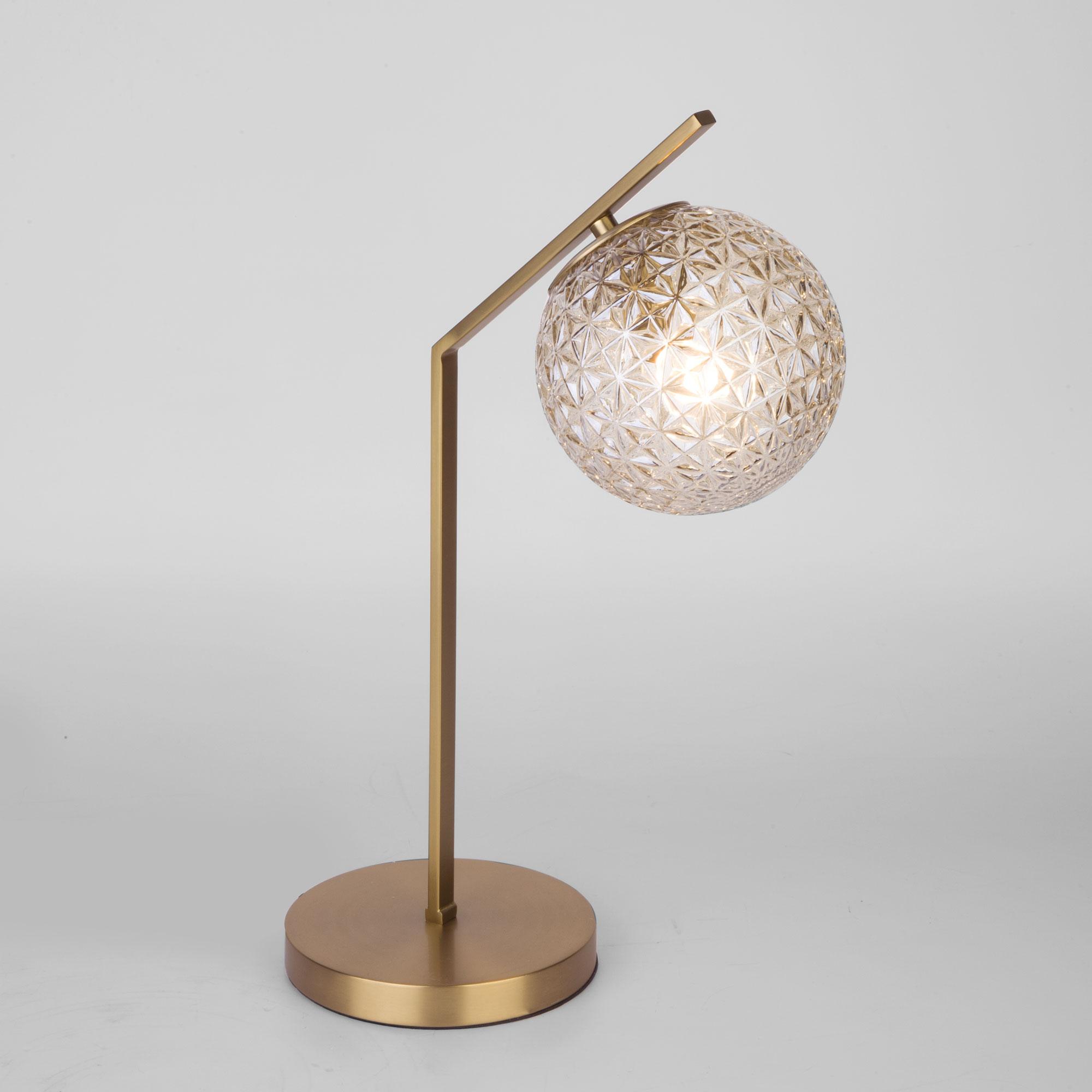 Настольная лампа с плафоном Eurosvet 01213/1 латунь