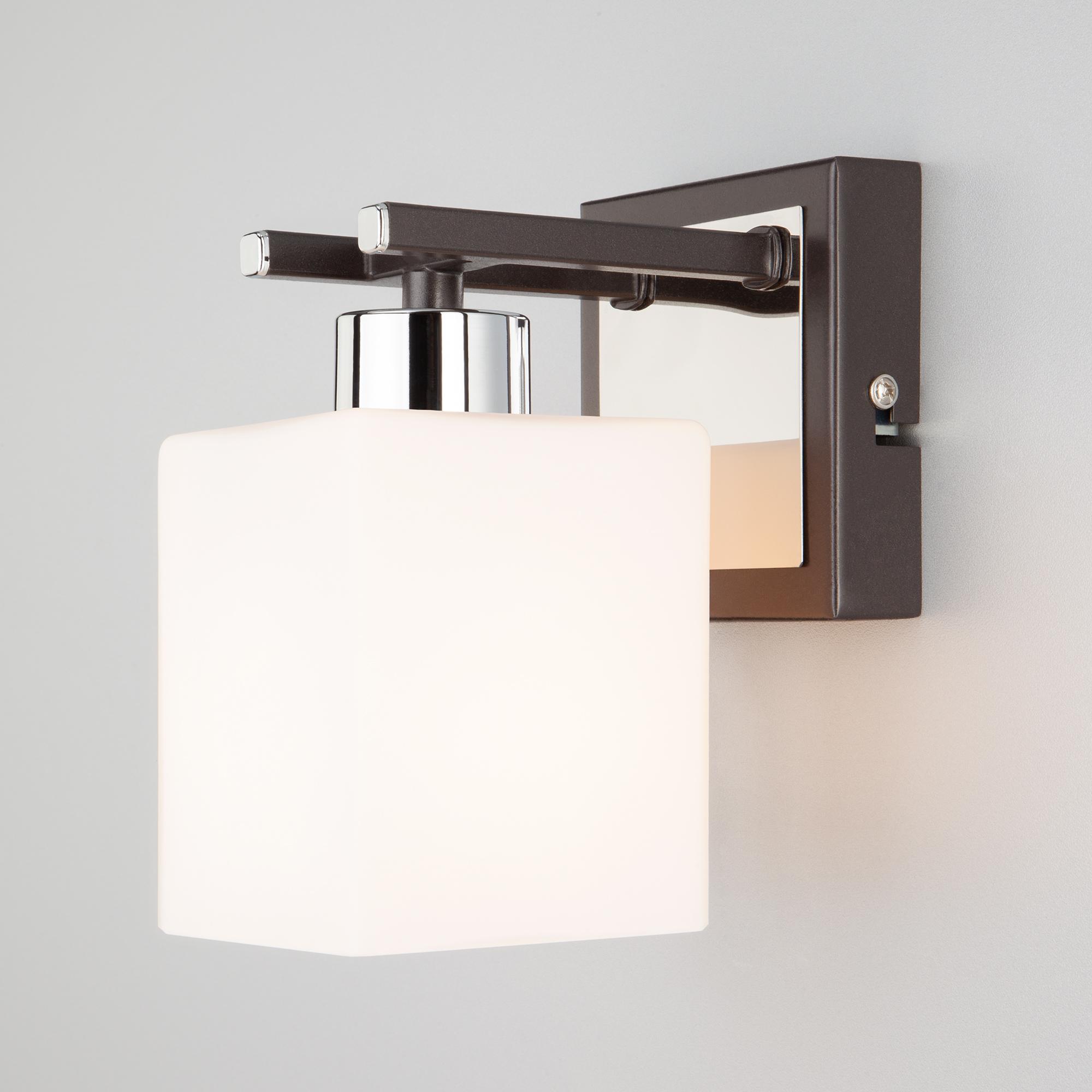 Бра с плафоном Eurosvet 70018/1 хром/венге