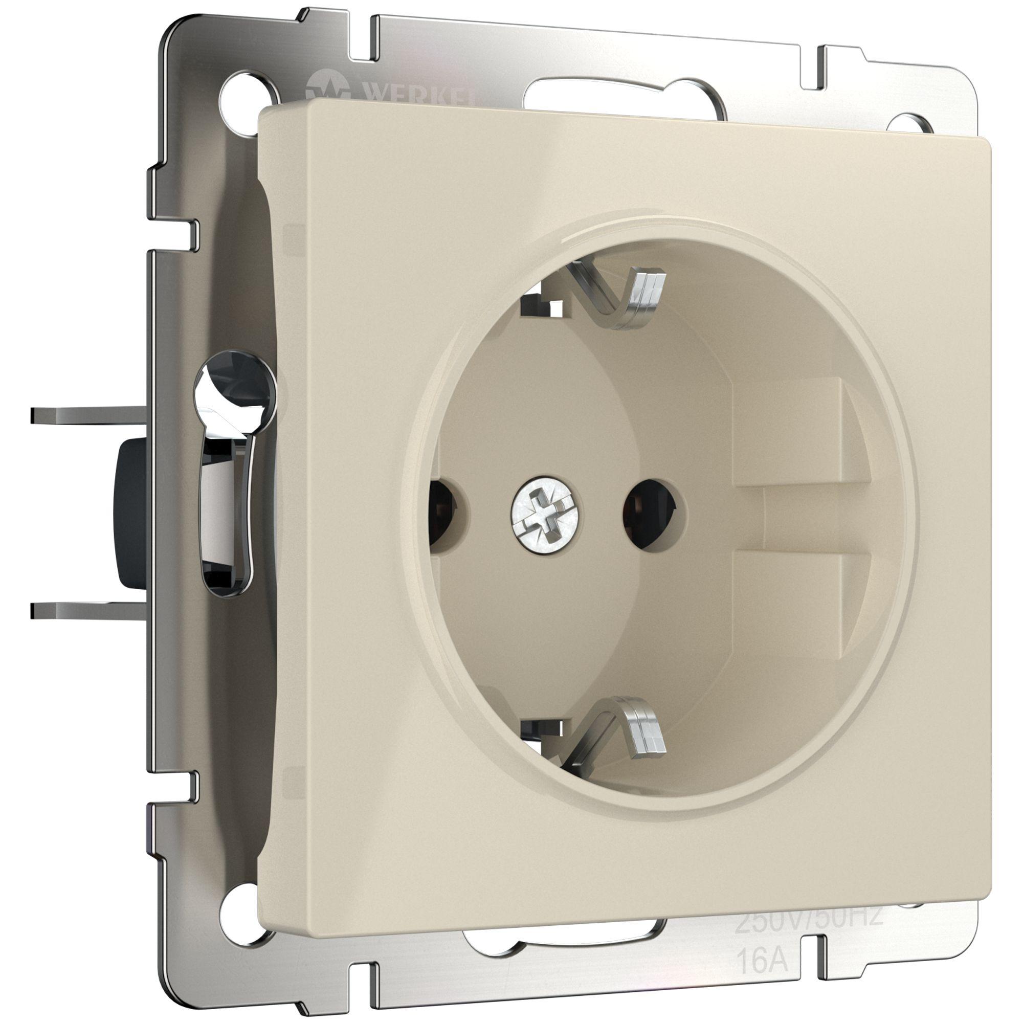 Розетка с заземлением и шторками слоновая кость Werkel W1171103