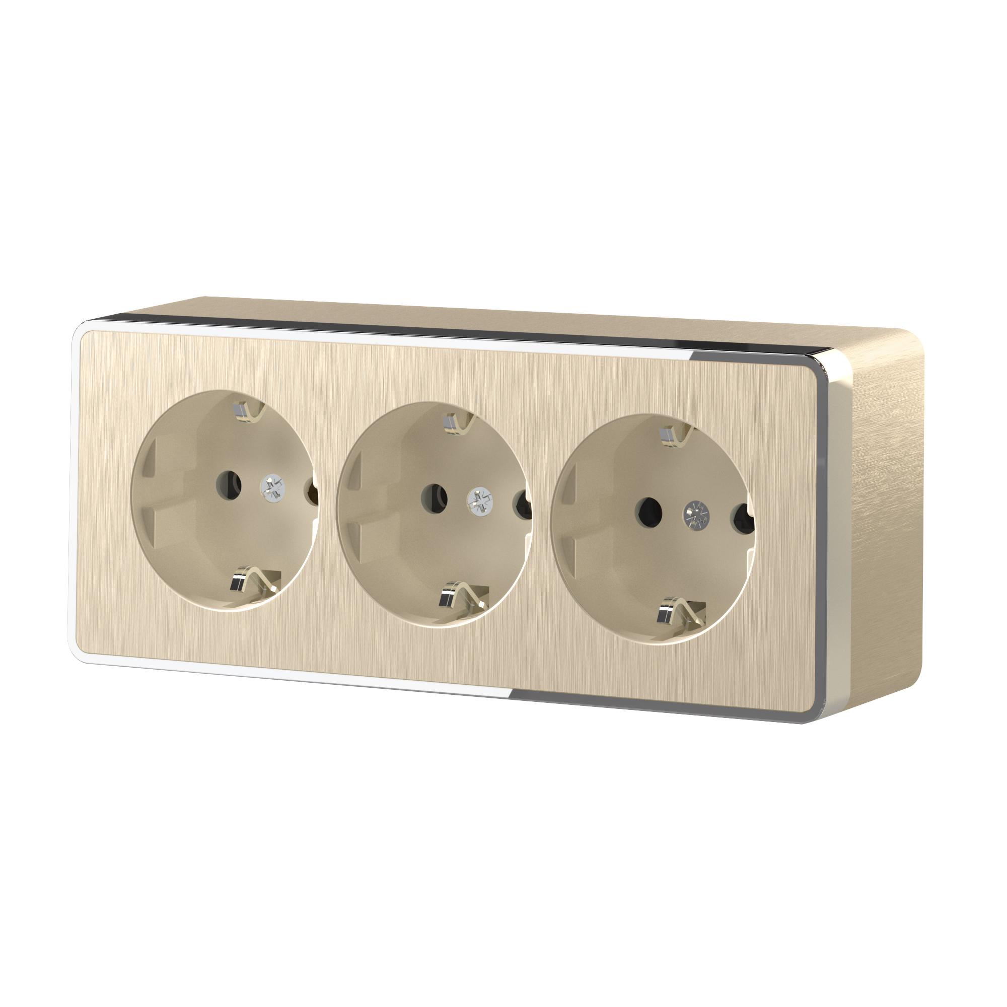 Розетка тройная с заземлением и шторками Gallant шампань рифленый Werkel W5073110