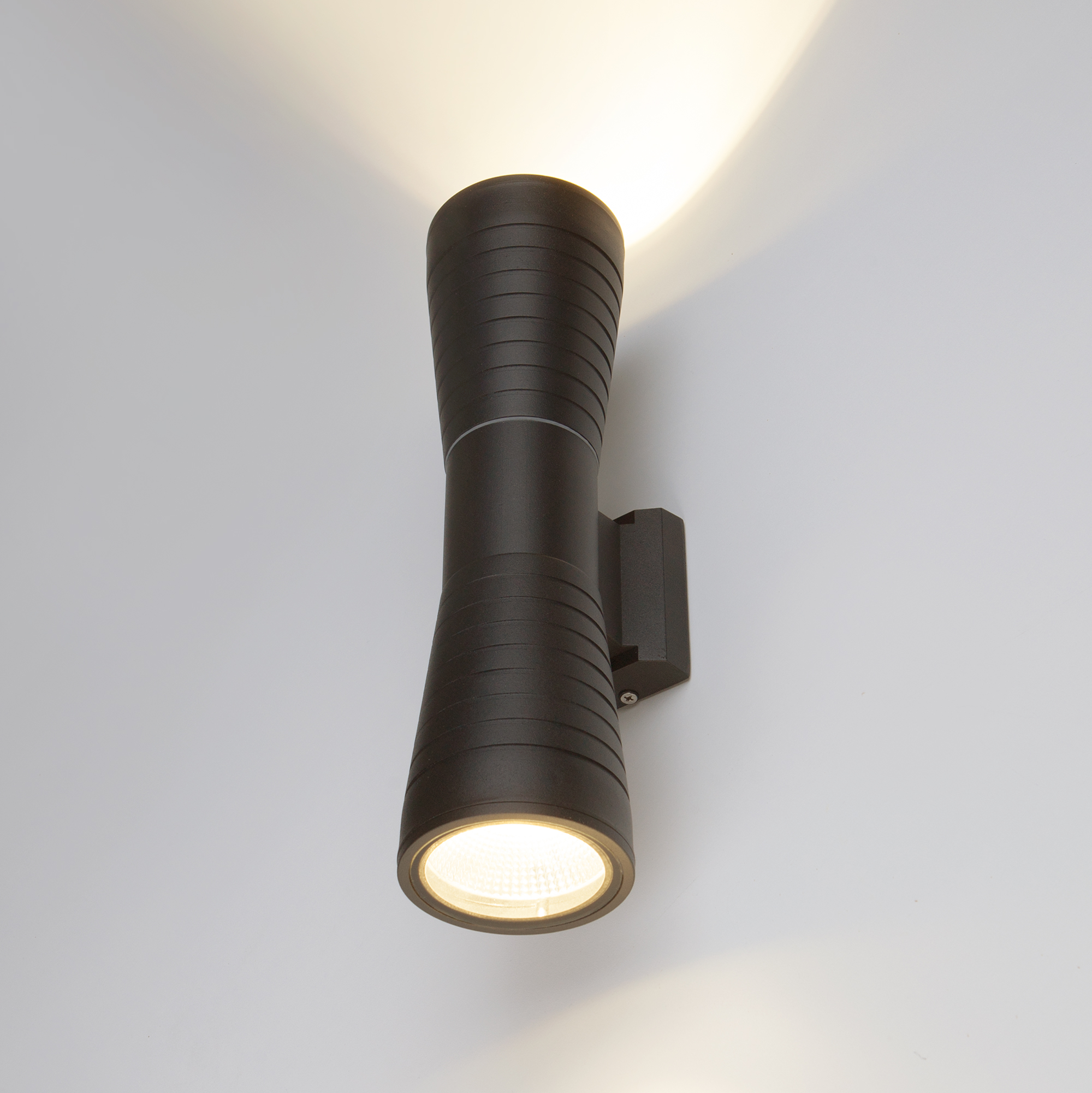 Уличный настенный светодиодный светильник Elektrostandard 1502 TECHNO LED Tube double черный